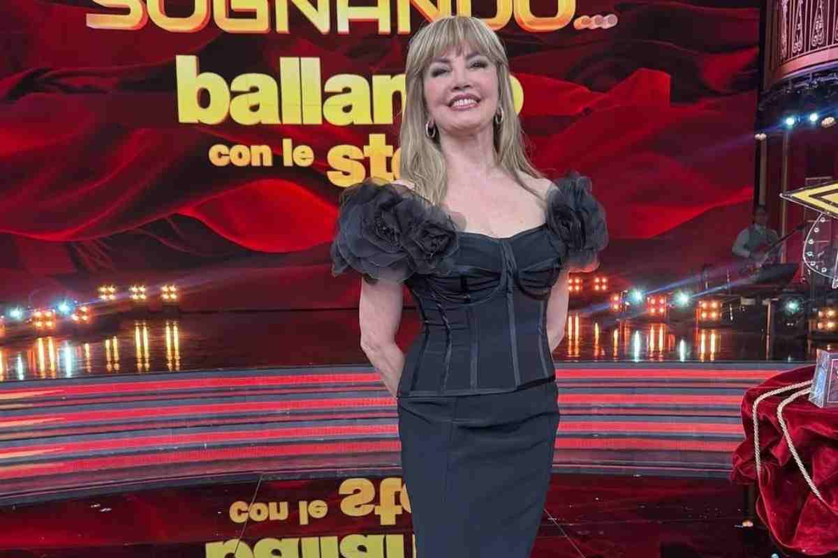 ballando con le stelle milly carlucci presenta il cast