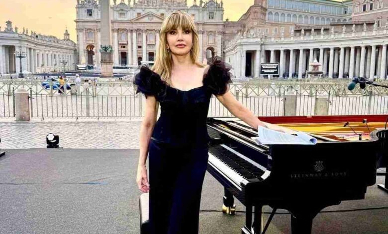 ballando con le stelle milly carlucci presenta il cast