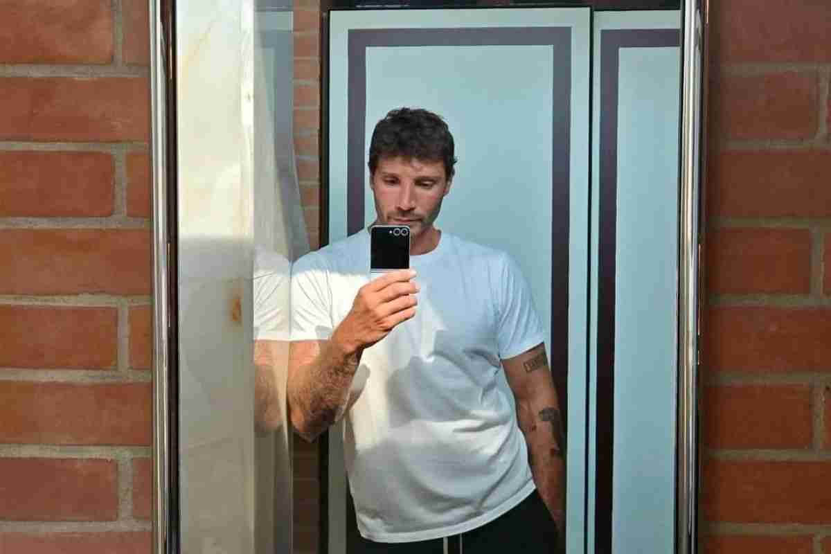 stefano de martino voci su convivenza con caroline tronelli