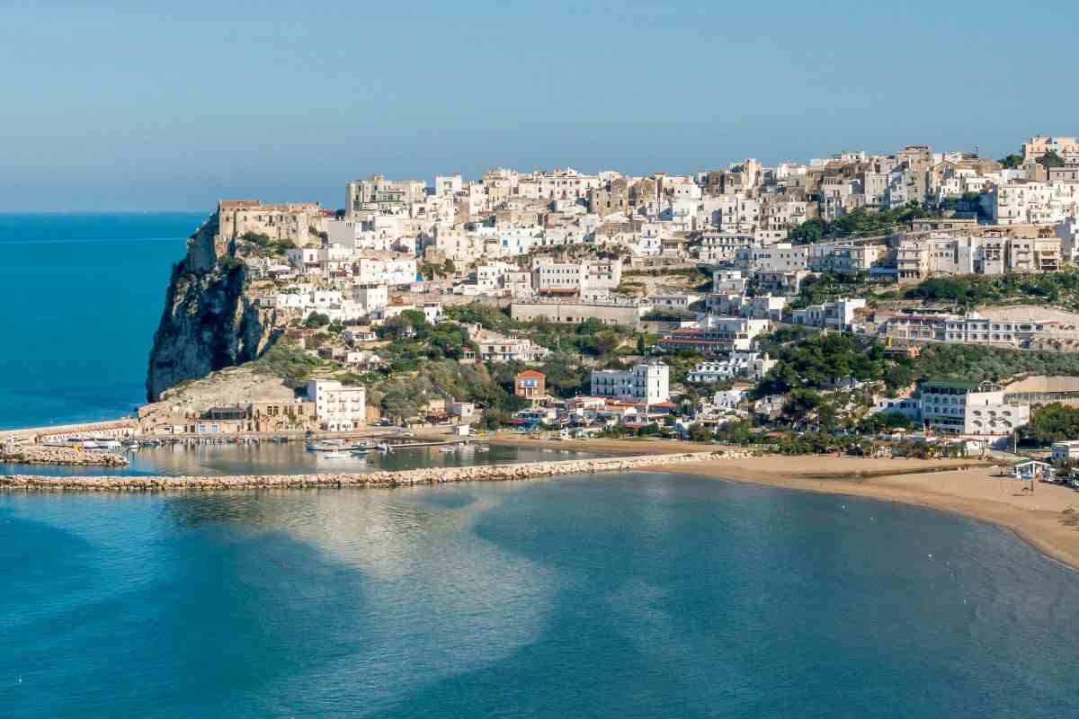 Borgo pugliese low-cost per una vacanza spettacolare
