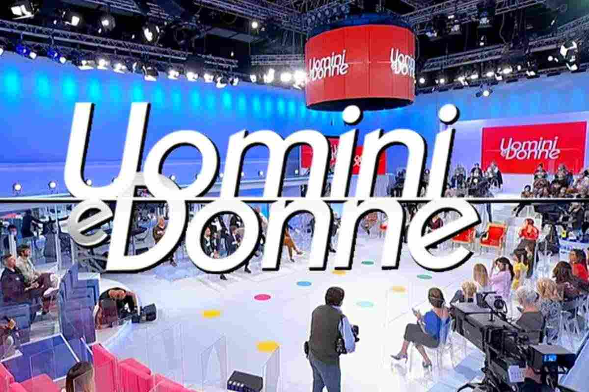 Uomini e Donne, clamorose novità: quando inizia, chi sono i tronisti e cosa accadrà, i dettagli
