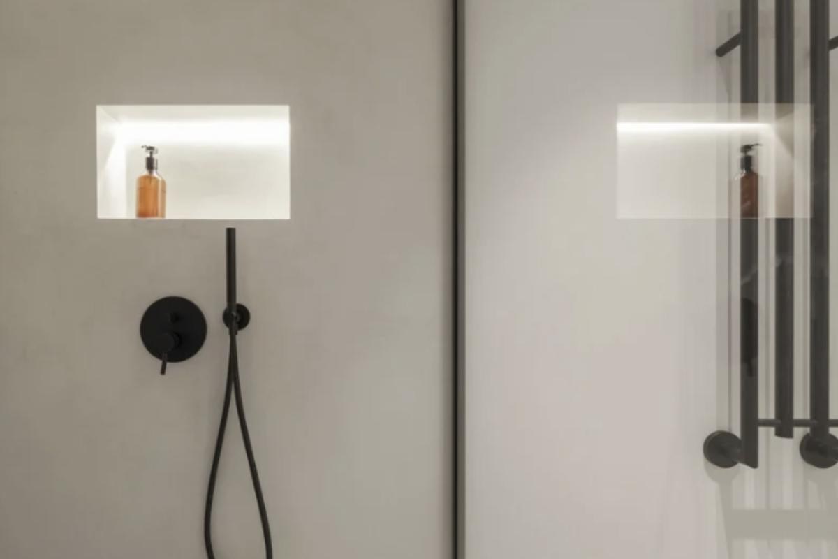 linea con le esigenze contemporanee di sostenibilità ambientale, la progettazione delle nuove docce non si limita solo alla scelta