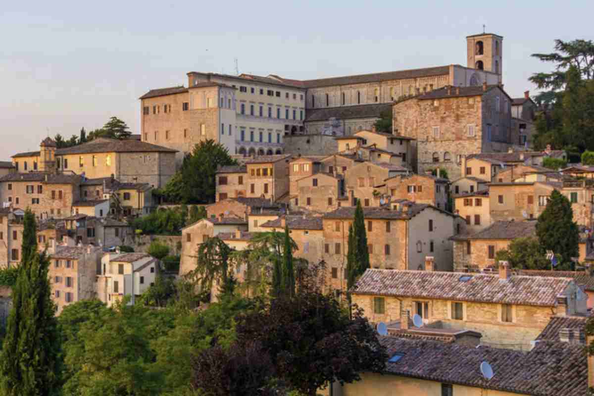 Oltre al patrimonio artistico e paesaggistico, Todi è un centro di eccellenza anche per la gastronomia umbra.