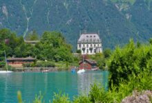 scopri il borgo di pietra sul lago in toscana: l'isola santa